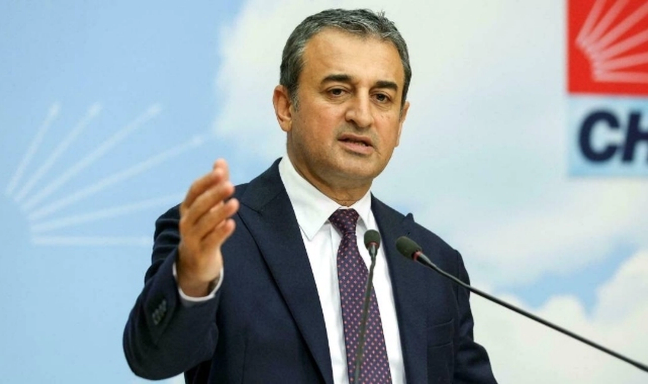 Burhanettin Bulut’tan Eren Erdem’e ‘trol’ çıkışı