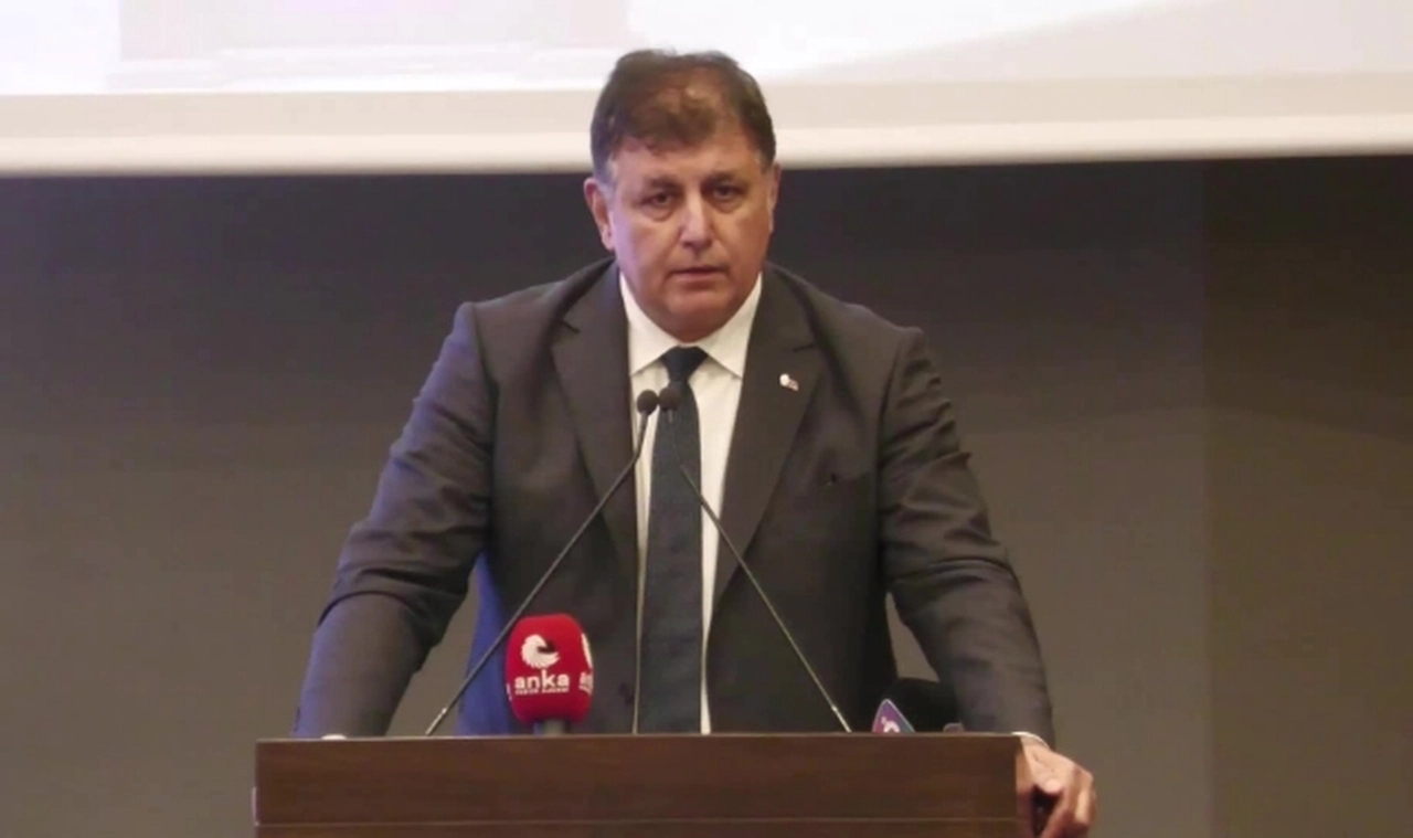 Cemil Tugay: "Grevde uzlaşı sağlanmazsa teklifler İzmir halkının onayına sunulacak"