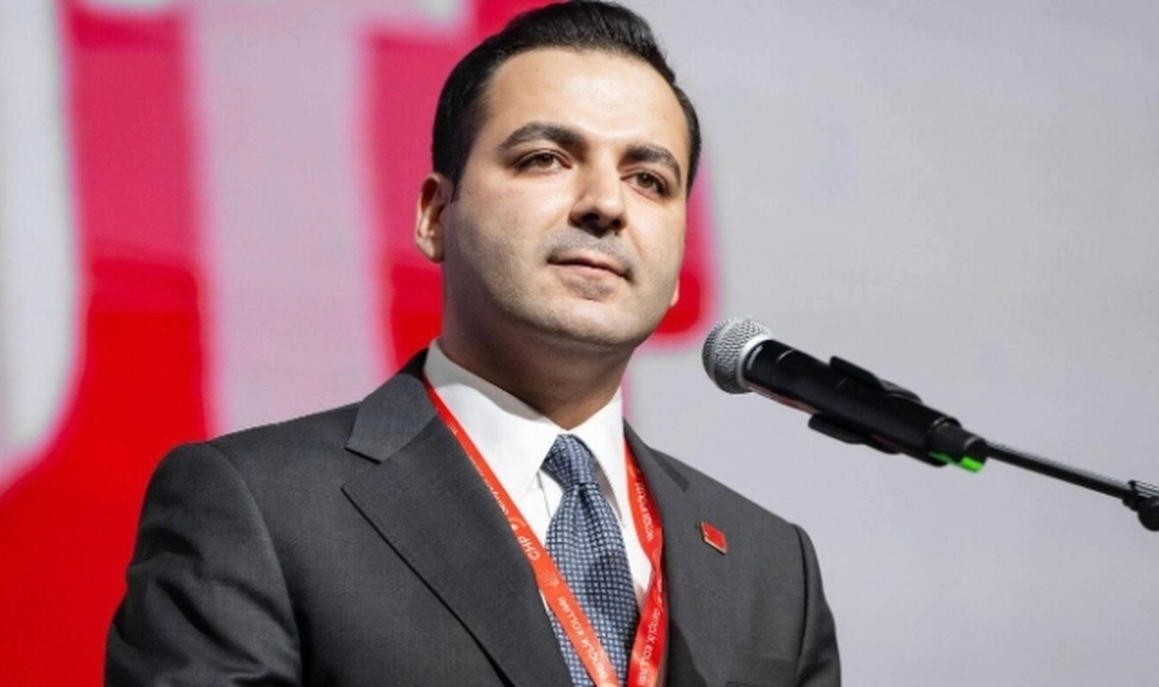 CHP Gençlik Kolları Başkanı Cem Aydın'ın davası ertelendi