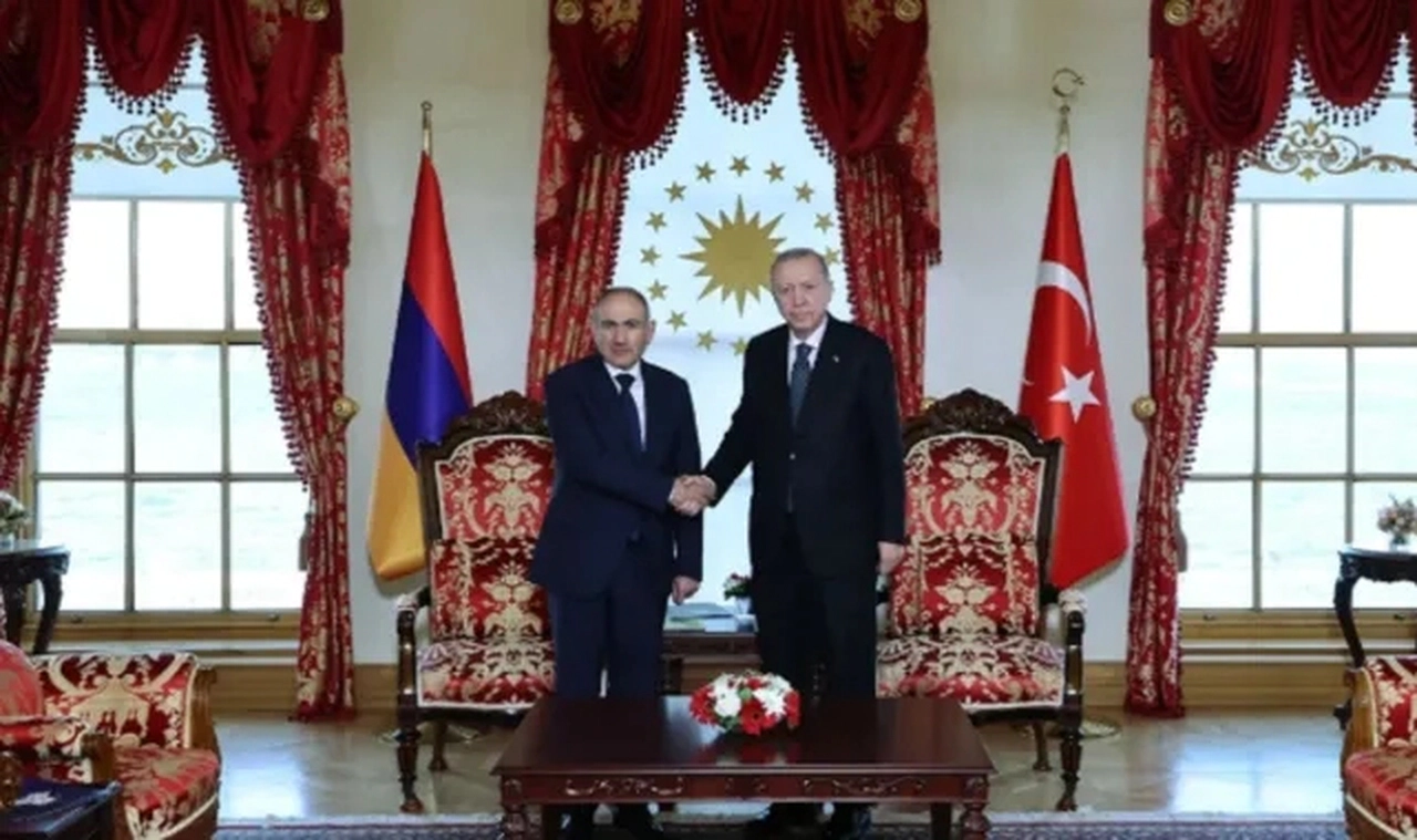 Cumhurbaşkanı Erdoğan Ermenistan Başbakanı Paşinyan'ı kabul etti