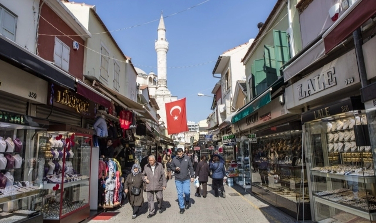 Kemeraltı esnafından grev çağrısı: "İzmir için, Kemeraltı için uzlaşın"