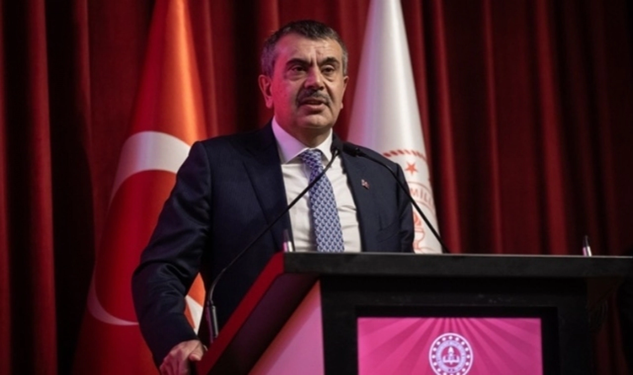 MÜSİAD Genel Başkanı'nın "zorunlu eğitim" eleştirilerine Bakan Tekin'den yanıt