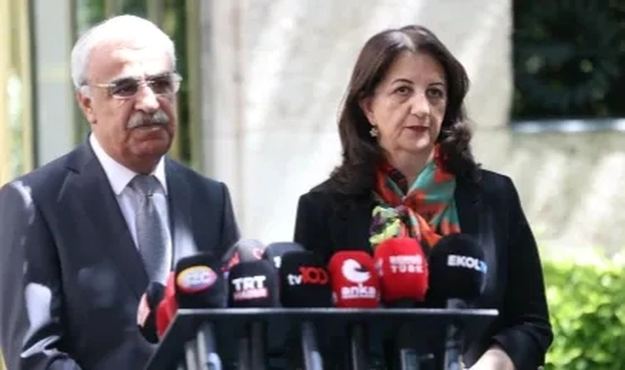 PKK'nın fesih sürecinde 'yeni aşamaya geçildi': Bir sonraki adım ne olacak?
