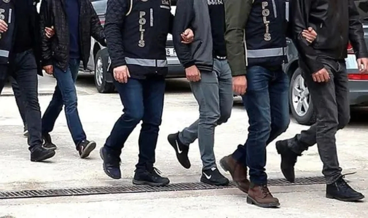 100 Milyon Liralık Tefecilik Operasyonu: 5 Gözaltı