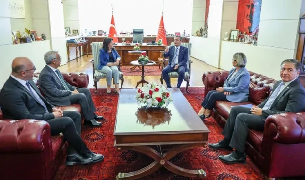 DEM Parti'den Özel'i Ziyaret Sonrası İlk Açıklama
