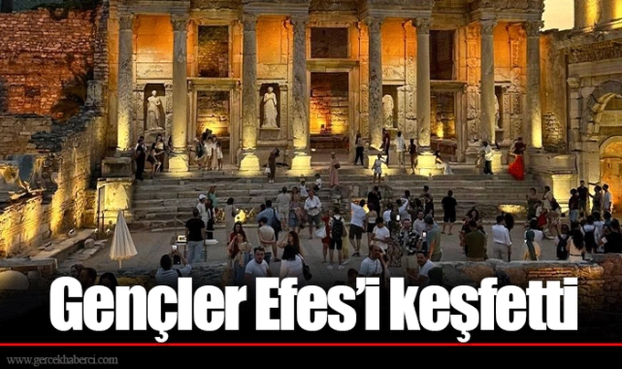 Gençler Efes’i keşfetti