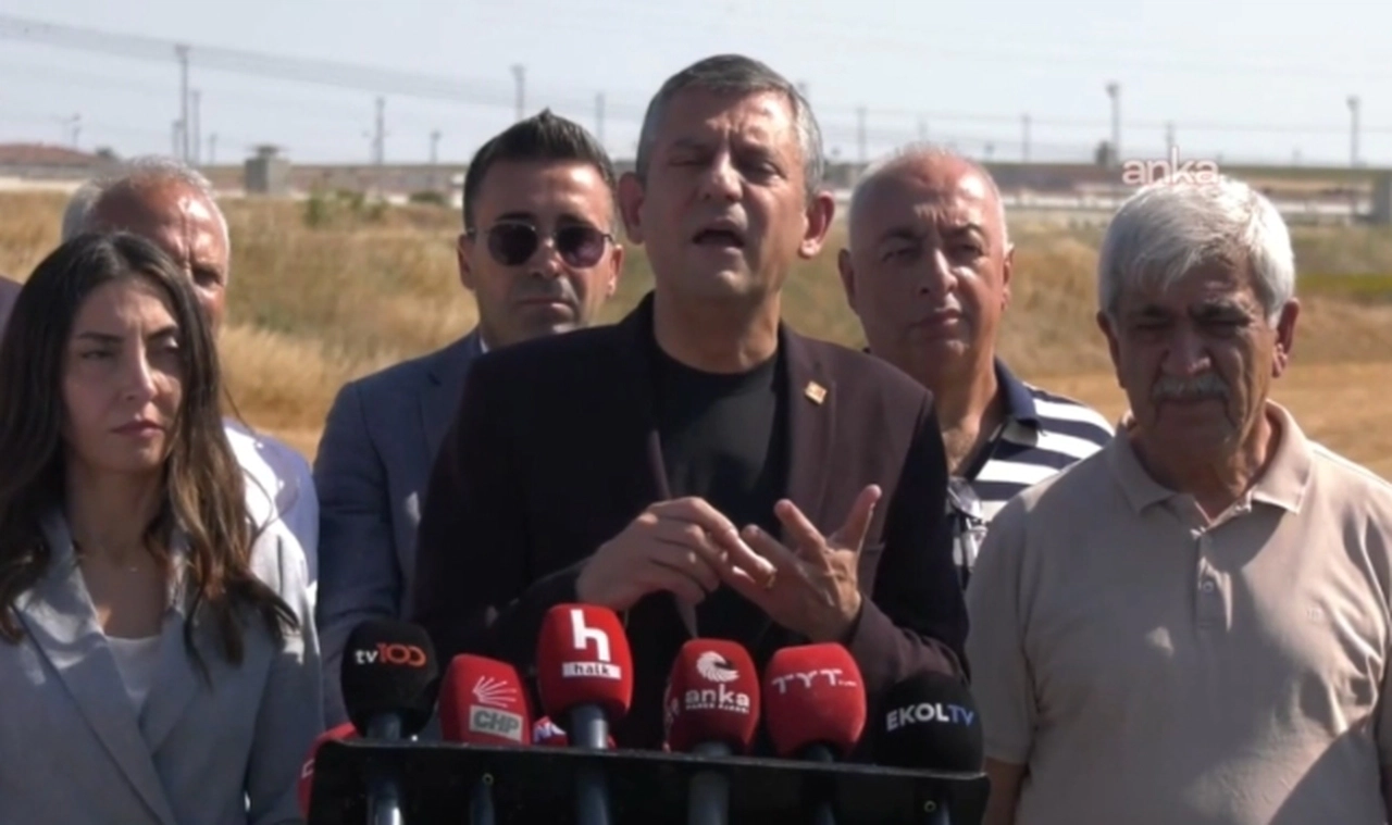 Özgür Özel: Erdoğan seçimden kaçmaktadır