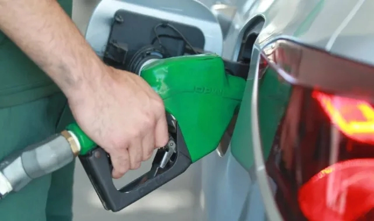 Tarih verildi: Motorine zam geliyor!