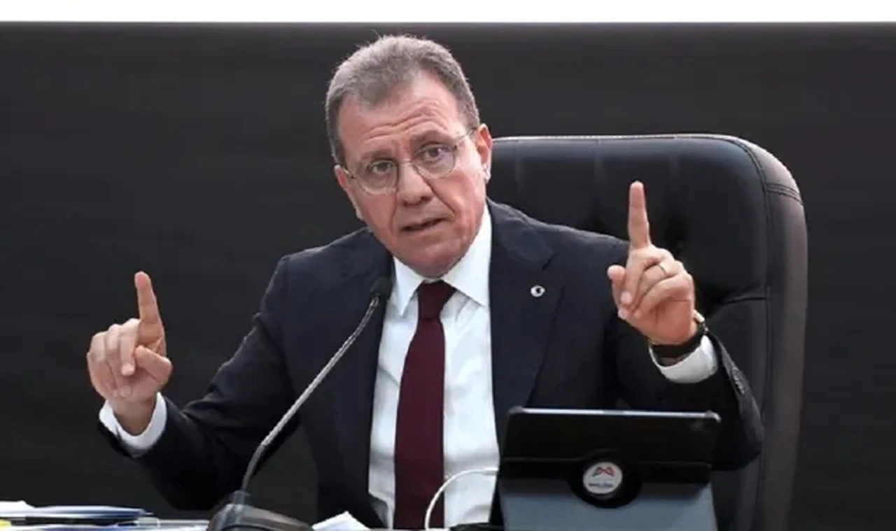 Vahap Seçer: Demokrasimiz ciddi bir tehdit altında