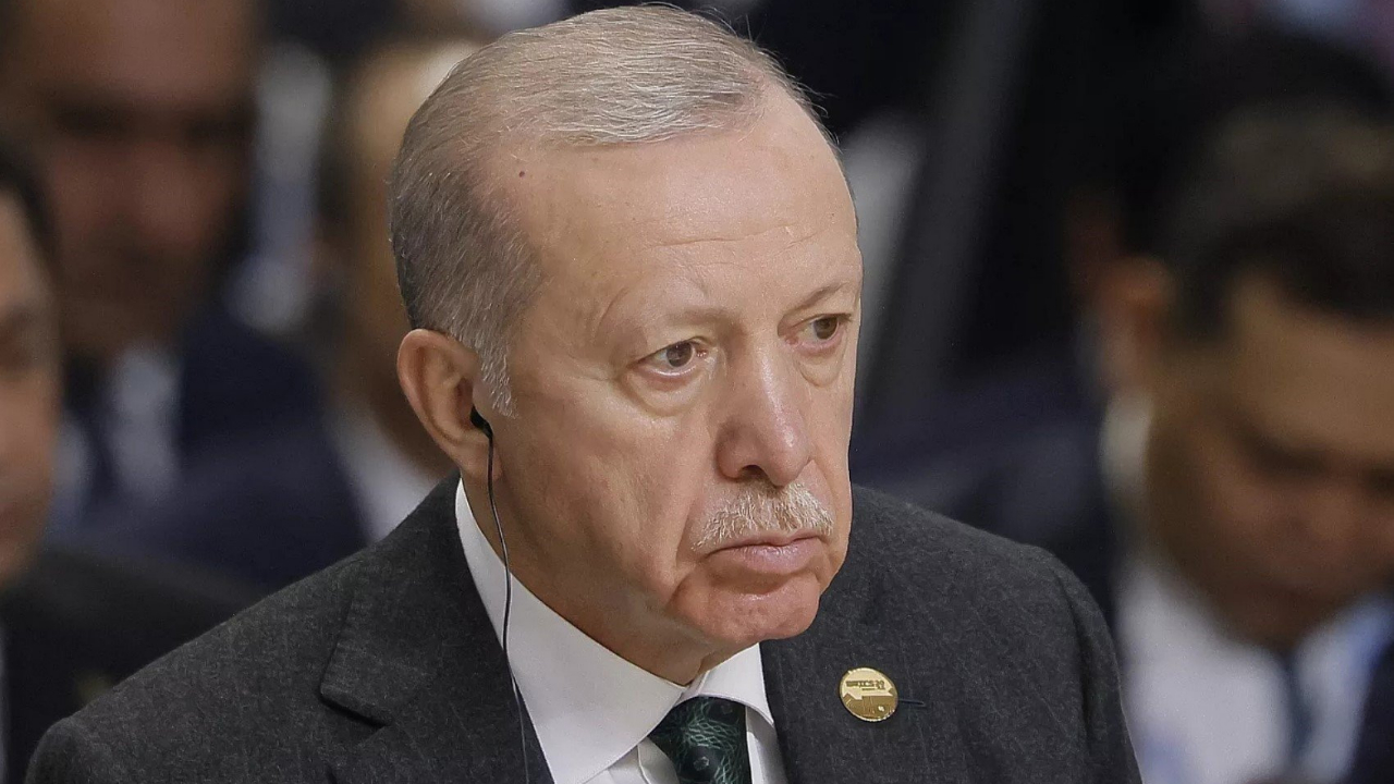 Yeni Akit yazarı Cumhurbaşkanı Erdoğan'a emeklilik çağrısı yaptı: Yerine gelecek ismi de açıkladı