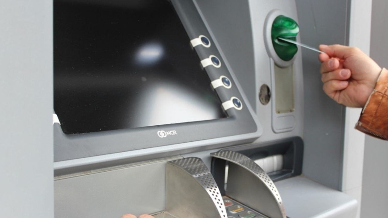 Kamu bankalarının ATM ağı genişliyor