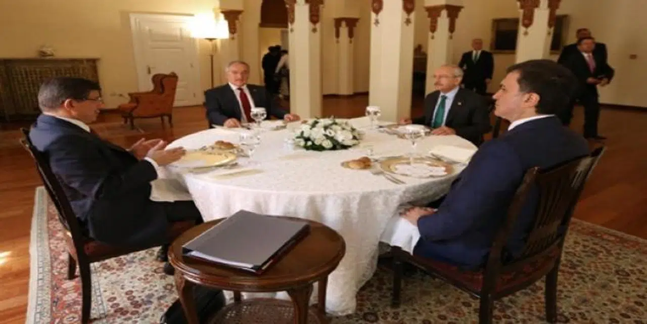 AKP-CHP GÖRÜŞMESİ BİTTİ SONUÇ OLUMSUZ!
