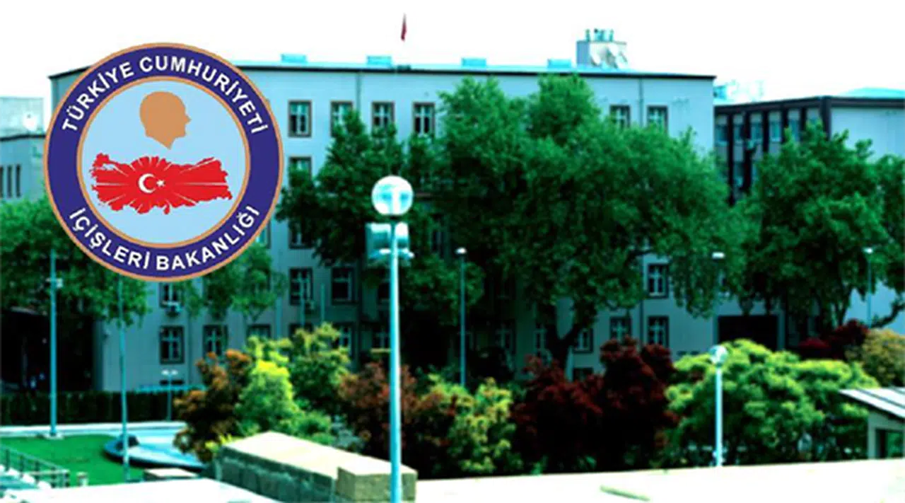44 Mülki İdare Amiri Görevden Alındı