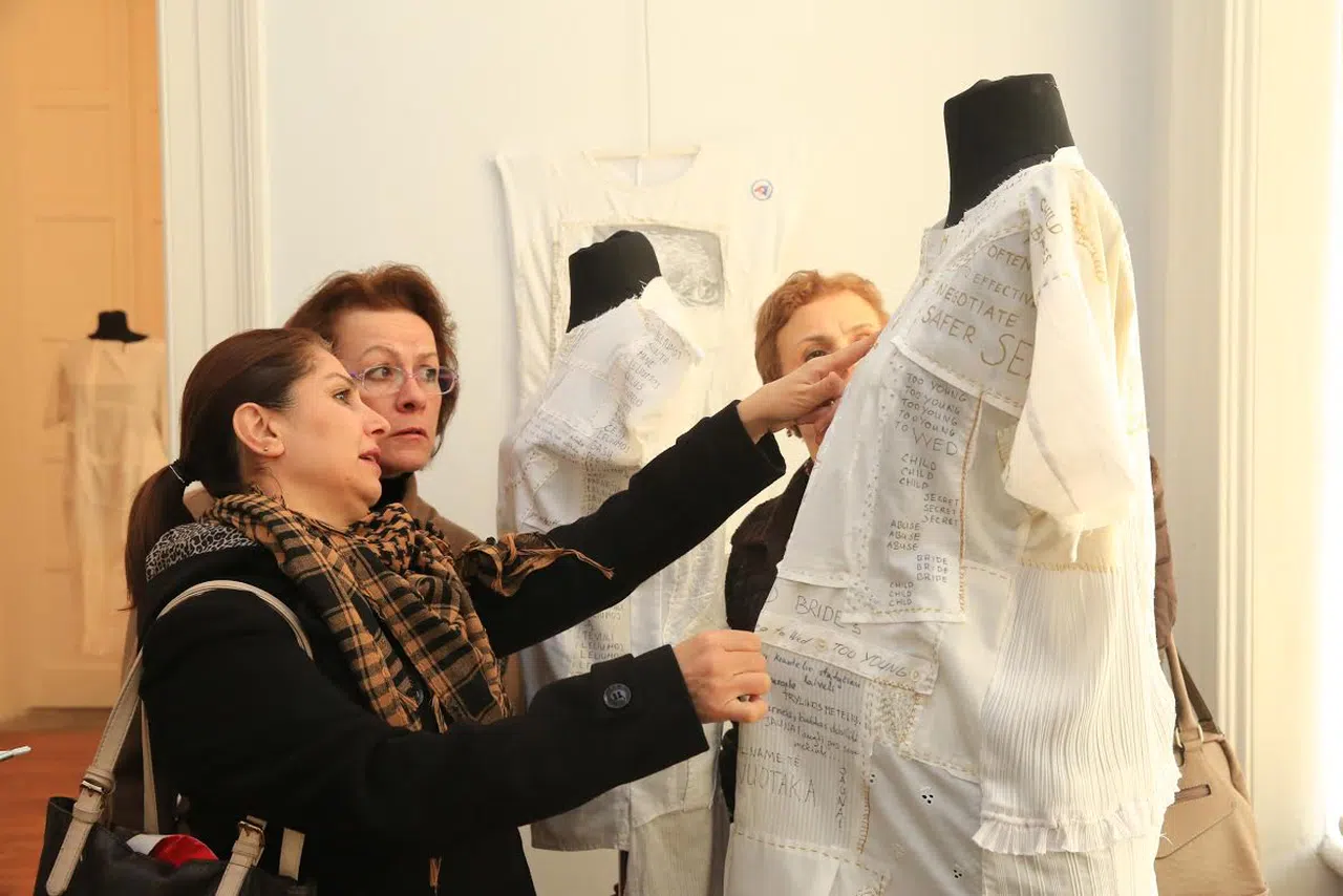 ‘Tılsımlı Gömlekler’e Bucalı kadınlardan yoğun ilgi