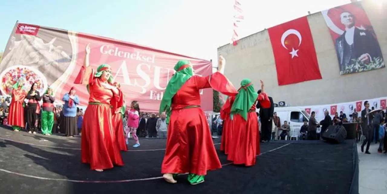 GÖKDERE’DEKİ GELENEKSEL AŞURE GÜNÜ ETKİNLİĞİ  YOĞUN İLGİ GÖRDÜ