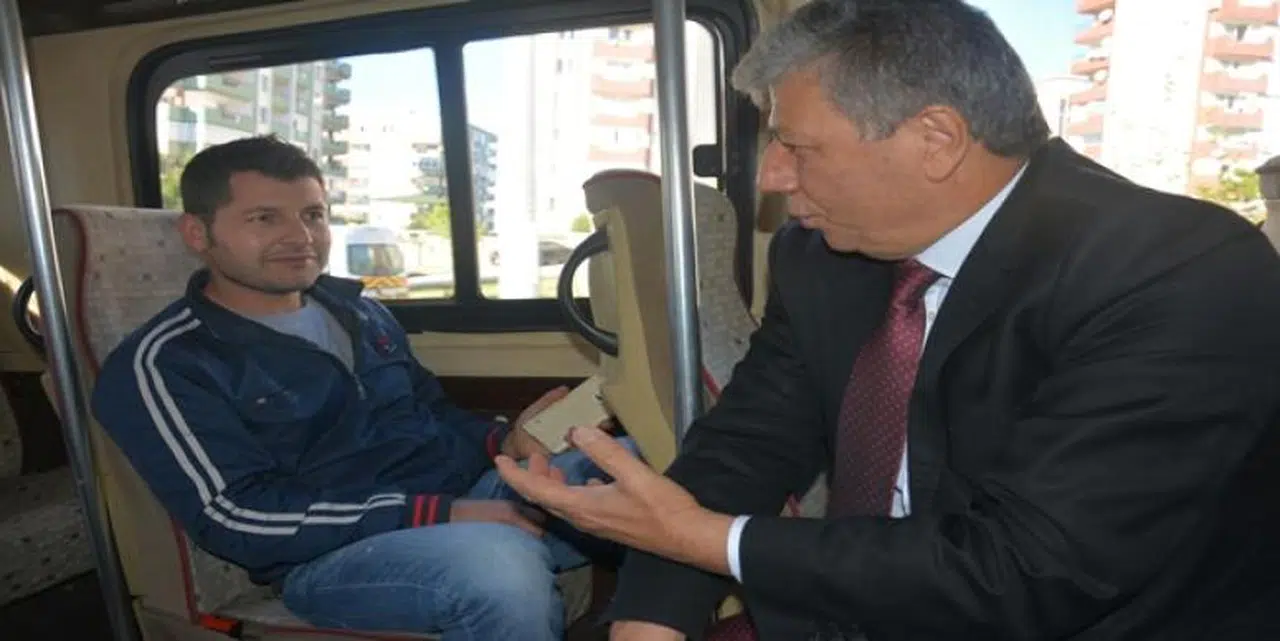 BALBAY’DAN MİNİBÜSTE MİNİ MİTİNG