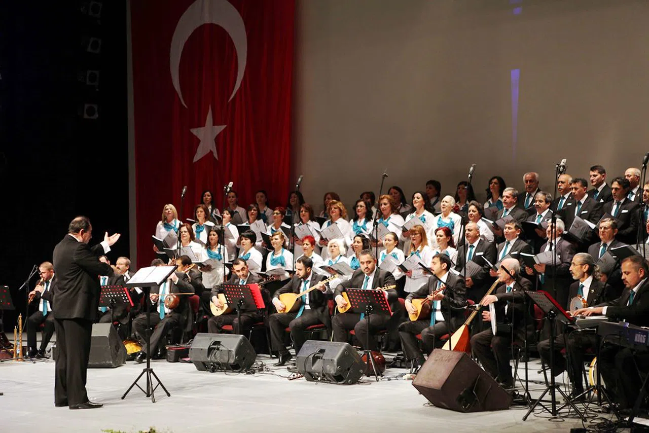 Bayraklı’da Çok Sesli Koro kuruluyor