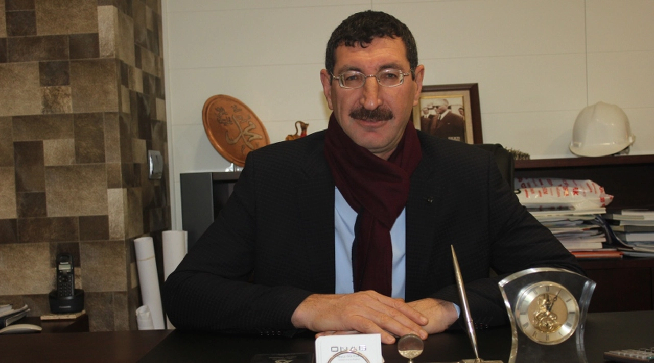 GÜLTEKİN: ''BETON CEZALARINI MÜTEAHHİTLER ÖDÜYOR''