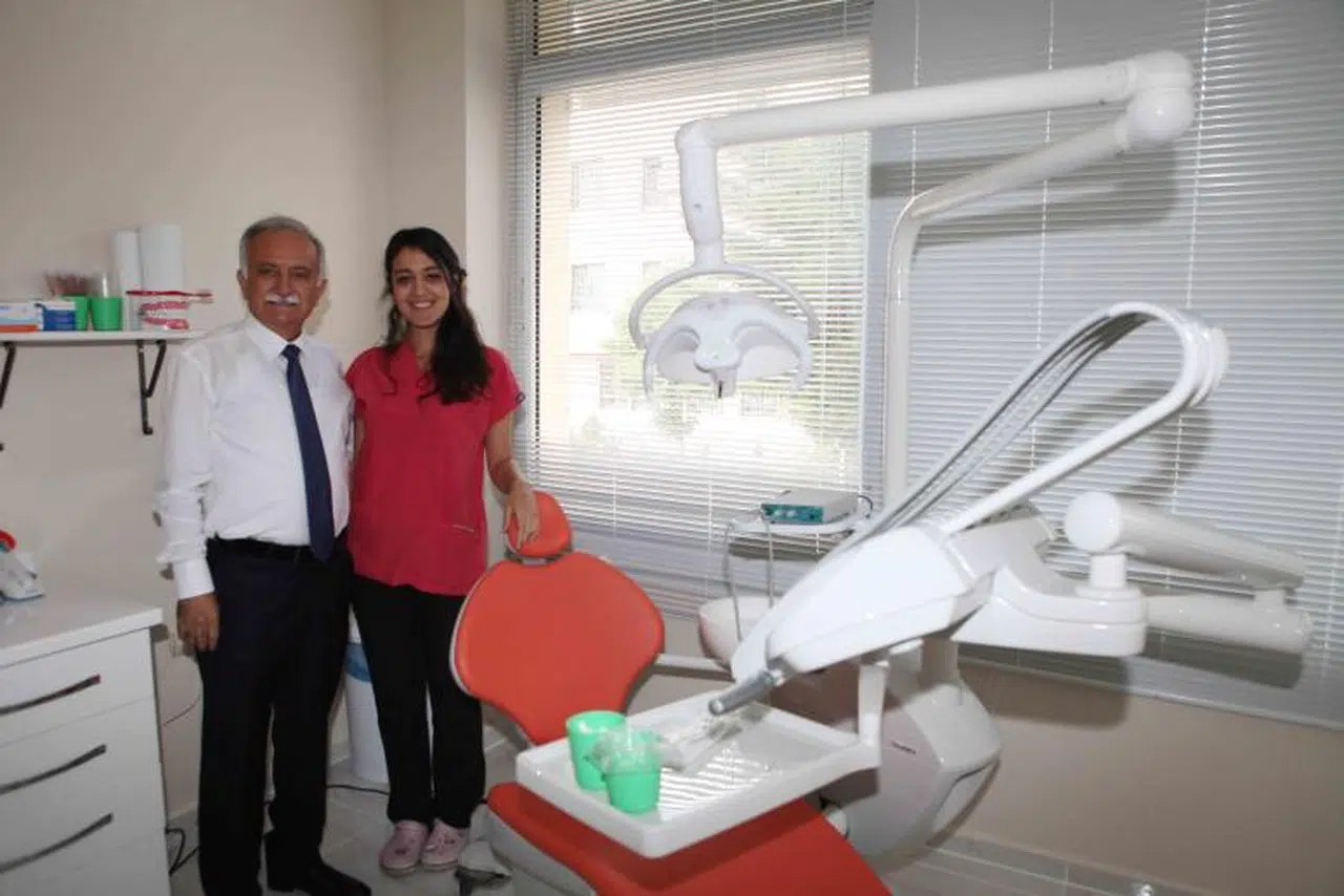 BAYRAKLI’DA 7’NCİ DİŞ POLİKLİNİĞİ HİZMETE GİRDİ