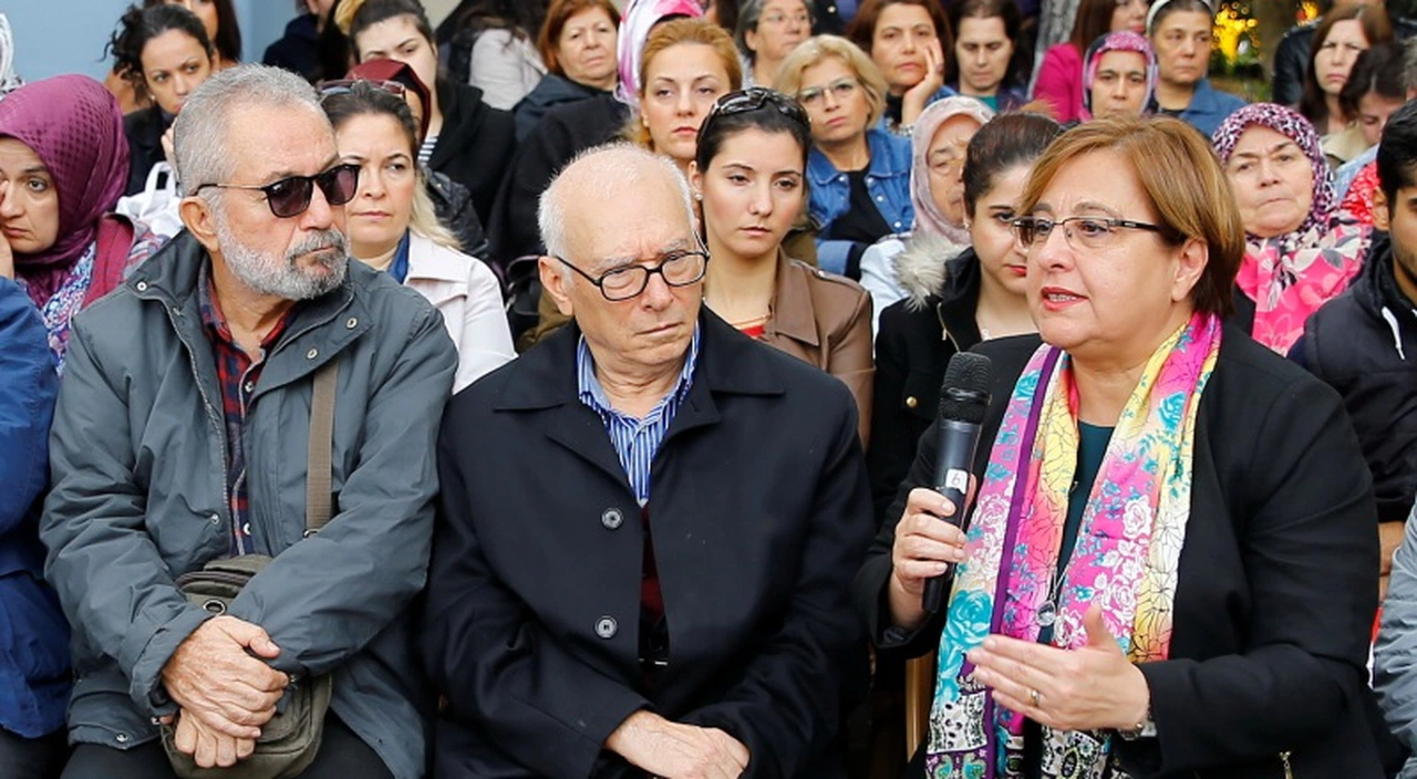 KADIN FORUMUNDA ERKEKLER KONUŞTU