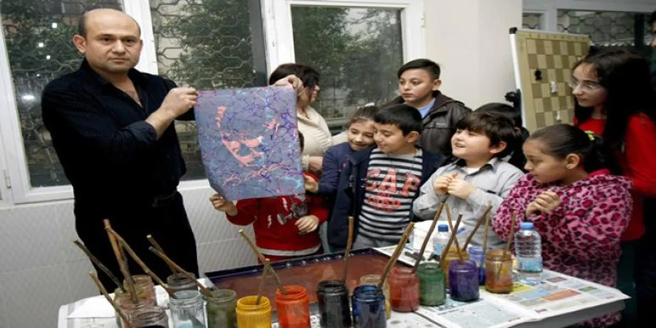 EBRU SANATI SİZLERİ BEKLİYOR!