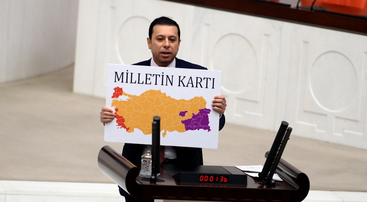 AK Partili Kaya: ''Muhalefet ikiyüzlü davranıyor''
