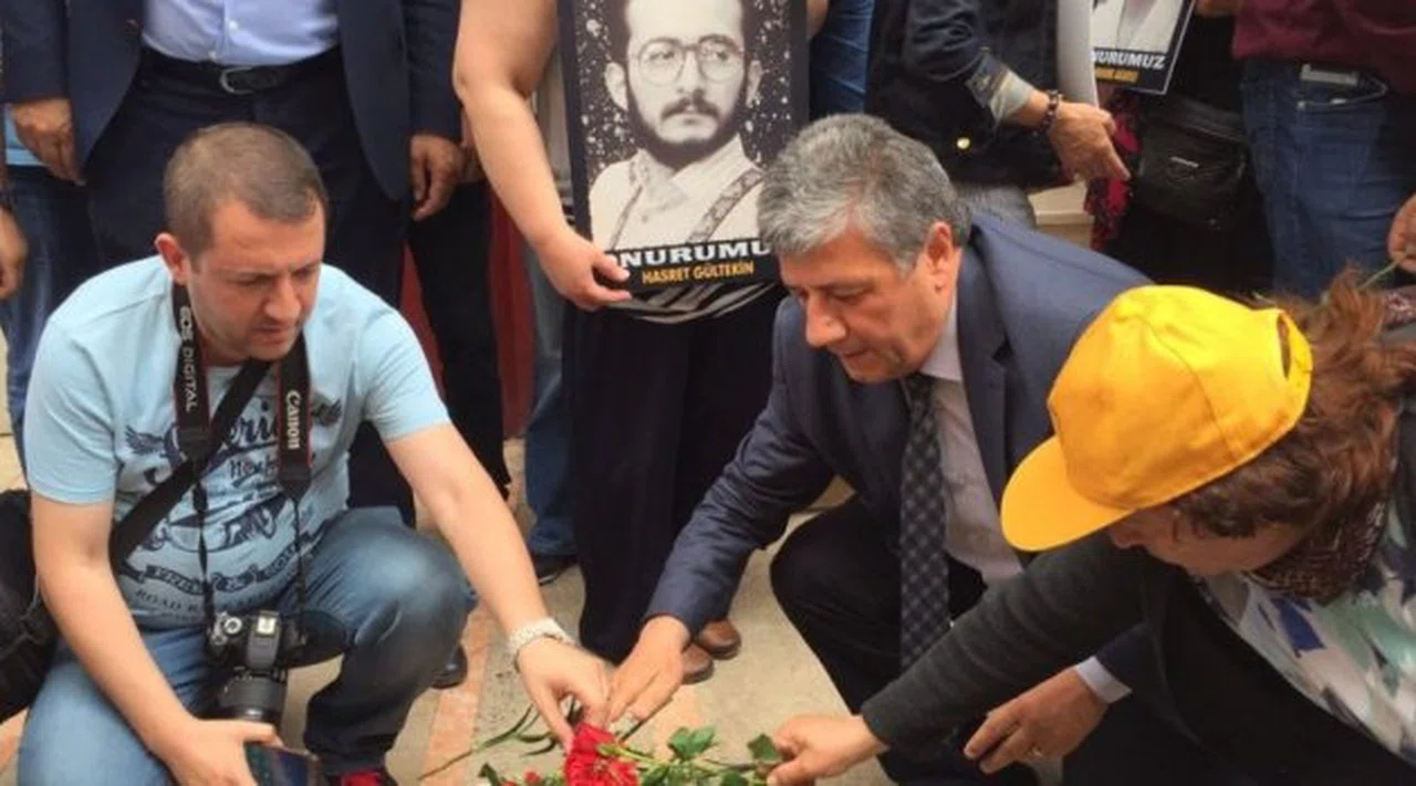 AKP, Kendi Yarattığı IŞİD'in Hedefi Oldu