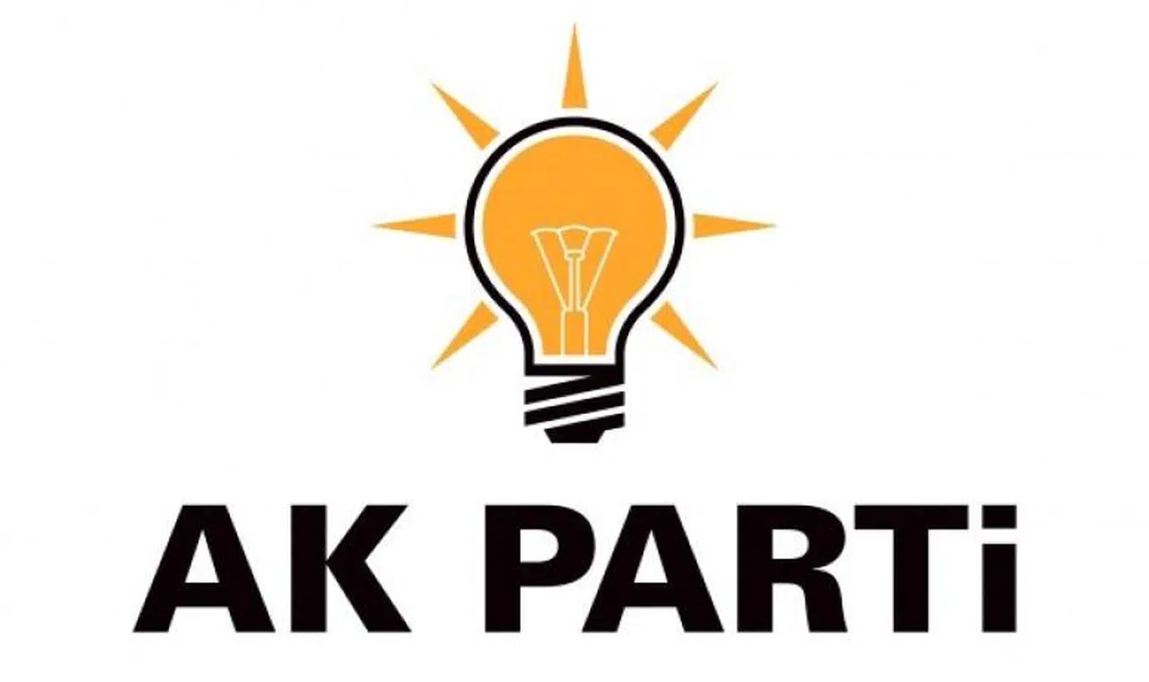 KARABAĞLAR AKP'DE FAZLA "KRAL ÇIPLAK" DEDİ