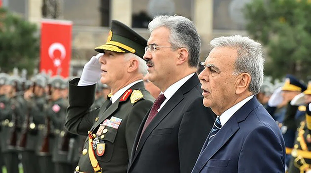 Ata’nın Huzurunda