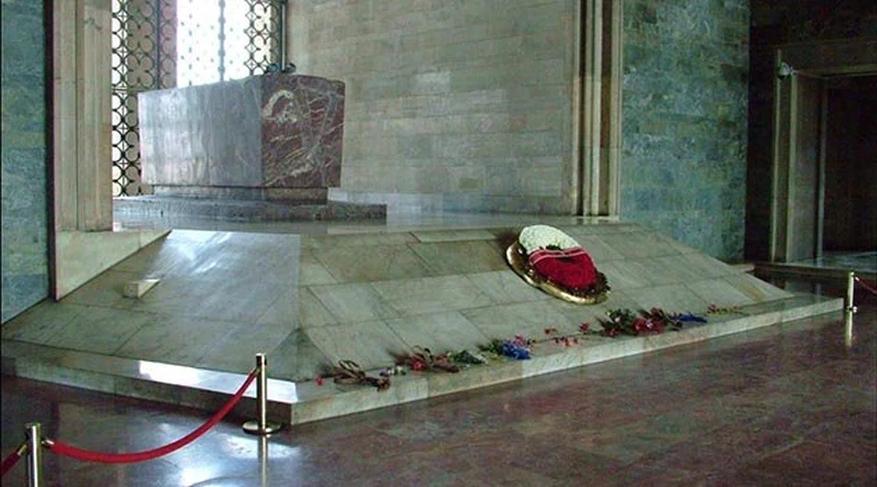 Atatürk Vefatının 78. Yılında Anılıyor