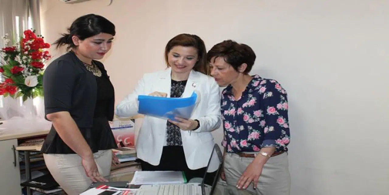 ÖNKOL: SEÇİMİ KADINLAR KAZANACAK