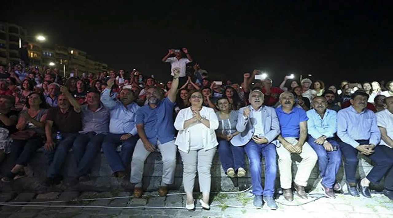 Barışın Sesi Konak’tan Yükseldi
