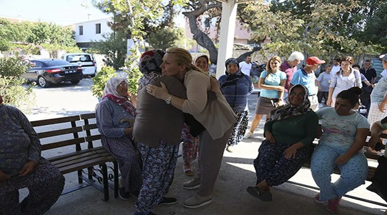 Başkan Uyar Zeytineli ve Kadıovacık Köyü Halkıyla Bir Araya Geldi