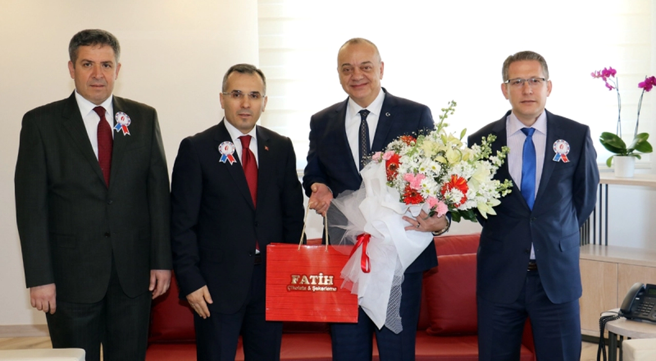 BAŞKAN ERGÜN'E VERGİ DAİRESİNDEN ZİYARET
