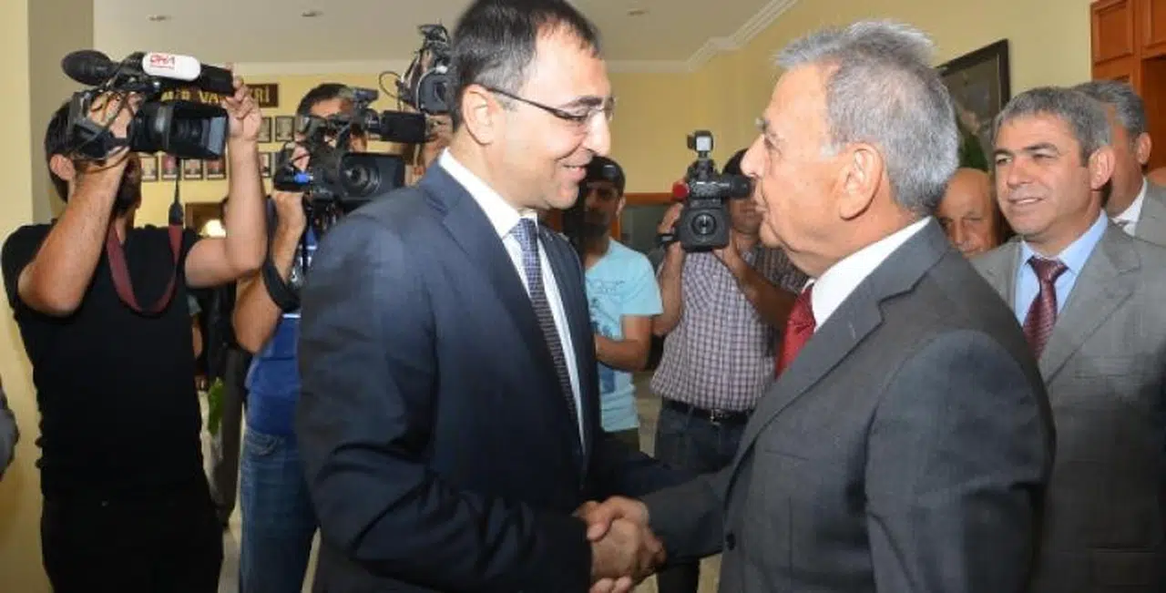 İZMİR VALİLİĞİ’NDEN KRİTİK KOCAOĞLU KARARI!