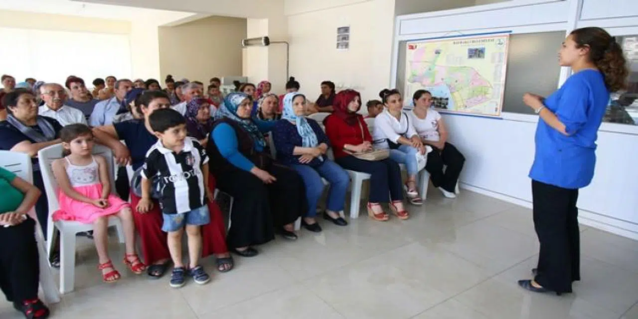 BAYRAKLI’DA KADINLARINA İLETİŞİM DERSİ