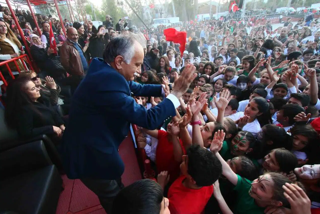 BAYRAKLI’NIN ÇOCUKLARI TARİH YAZDI!