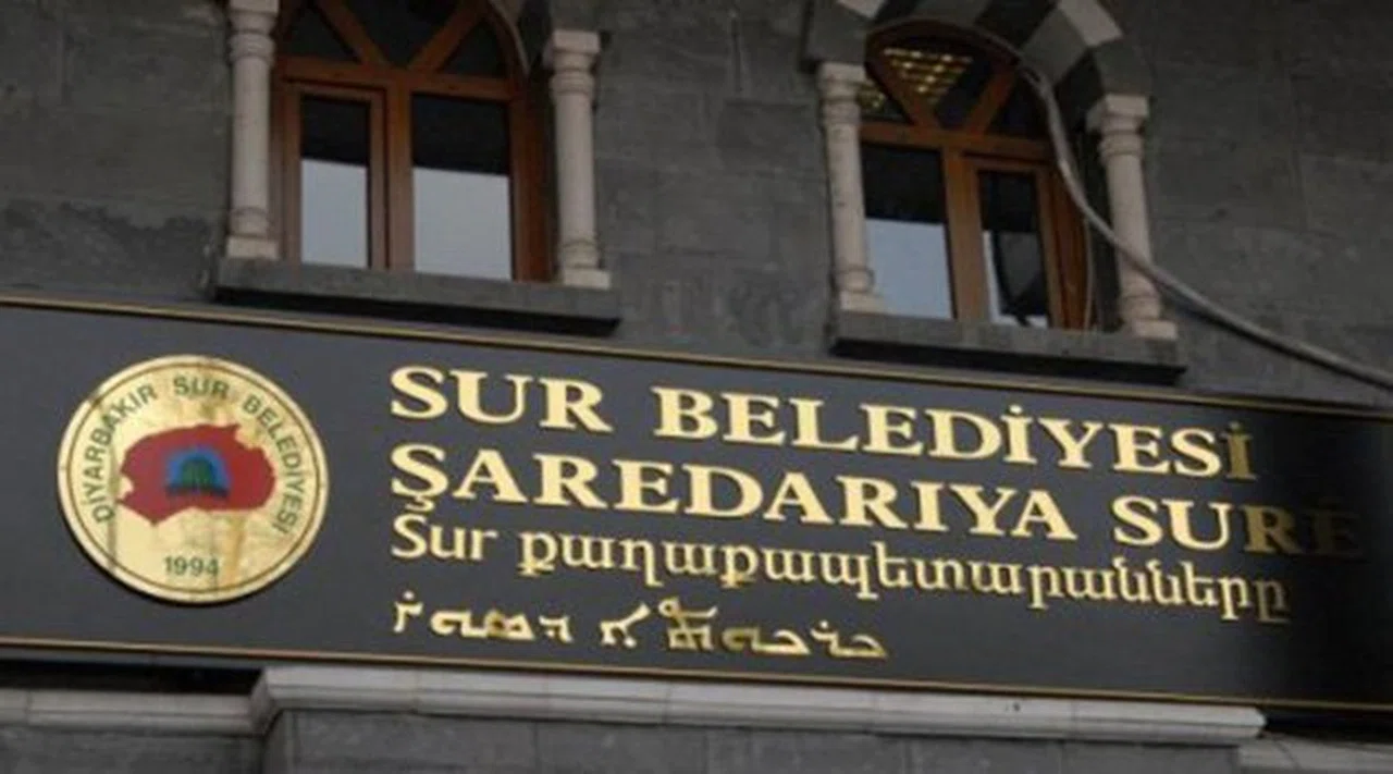 Belediye Çalışanlarına Kayyum Kıyımı