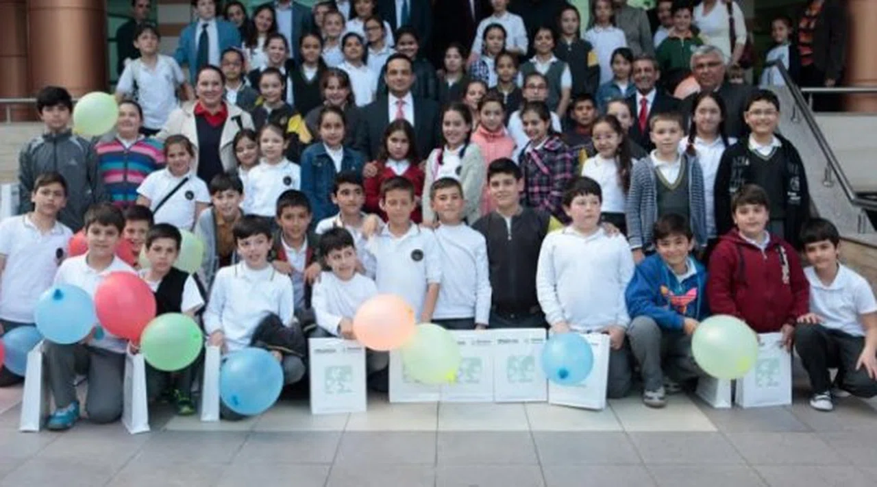 Bornova Belediyesi’ne başarı plaketi