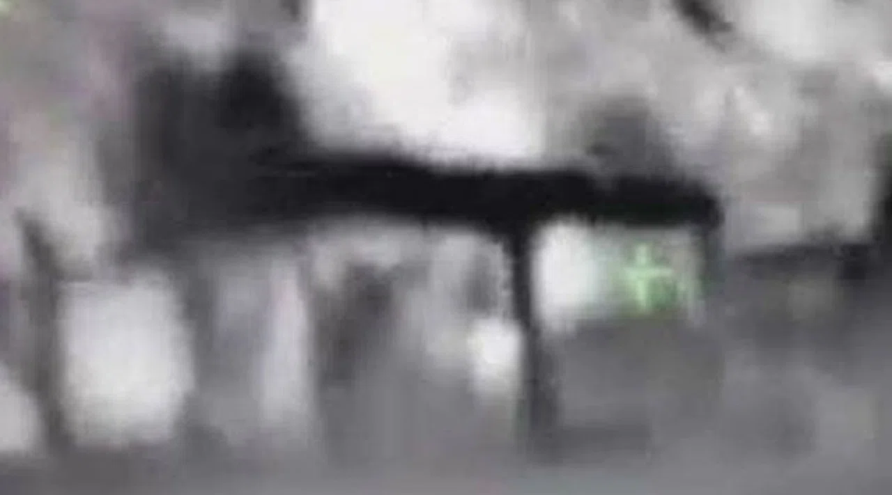 Canlı bombanın kendini patlattığı an kamerada!