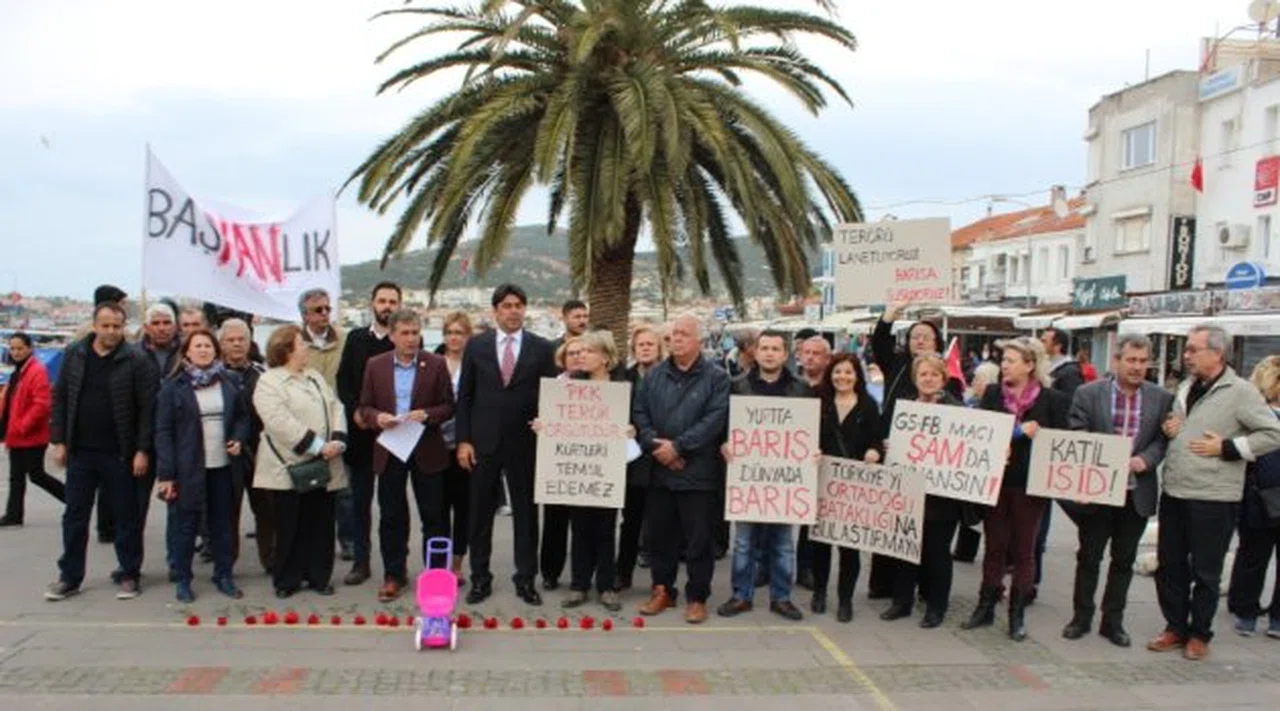 CHP Foça İlçe Örgütü terörü lanetledi