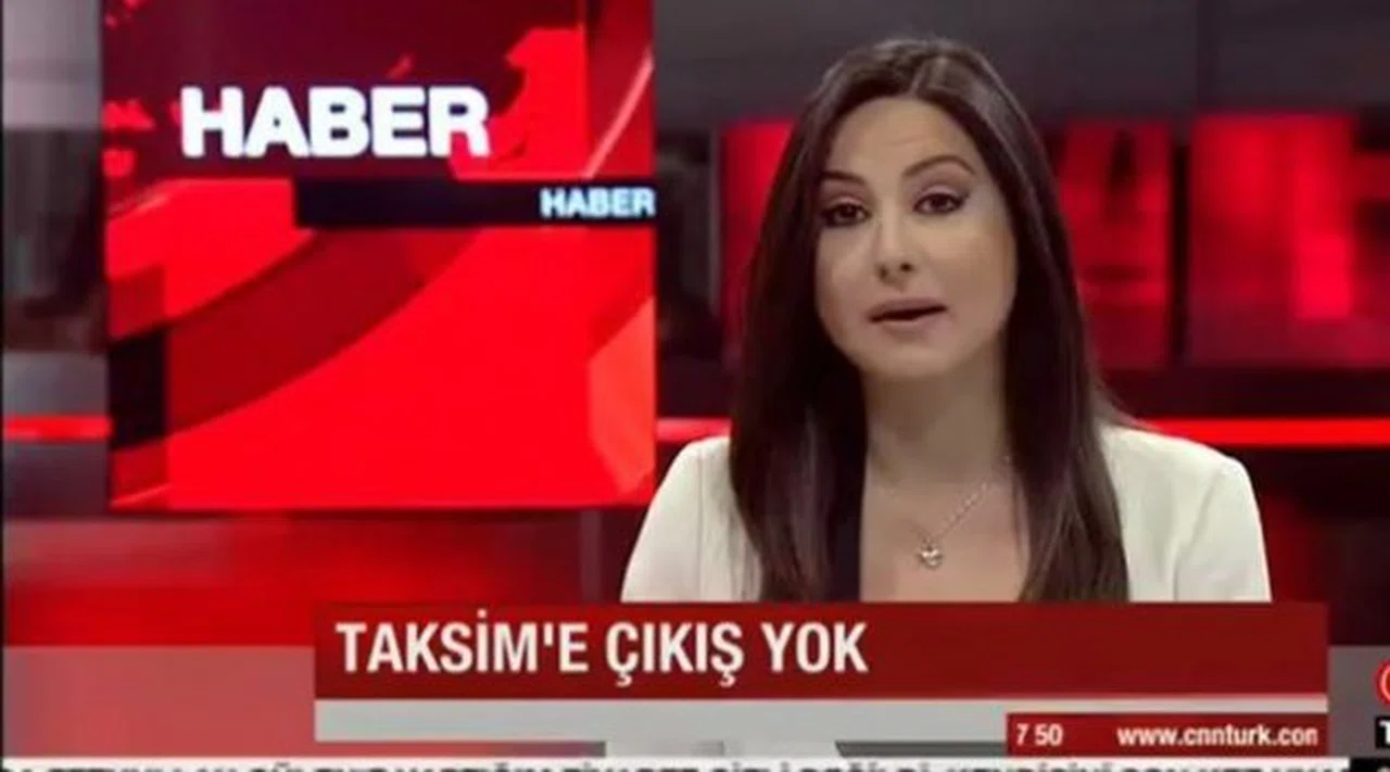 CNN Türk, canlı yayındaki o sözler nedeniyle yayını kesti!