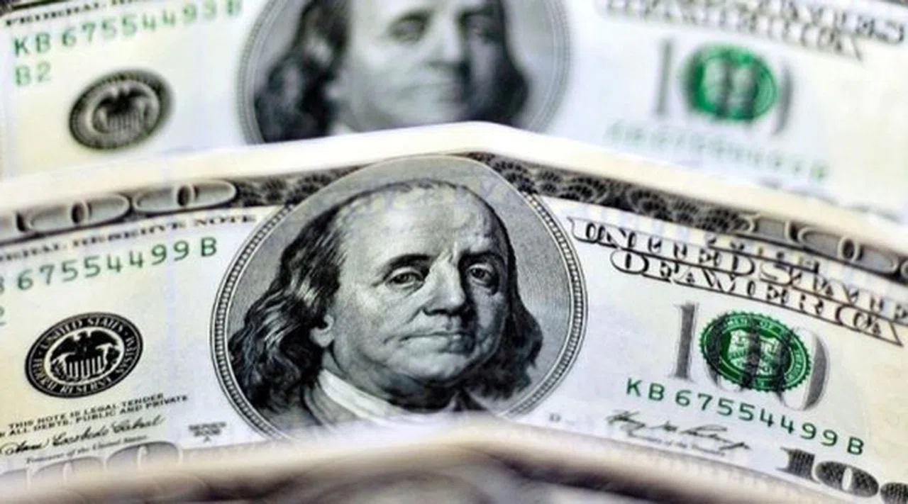 Dolar Düşüşünü Sürdürüyor
