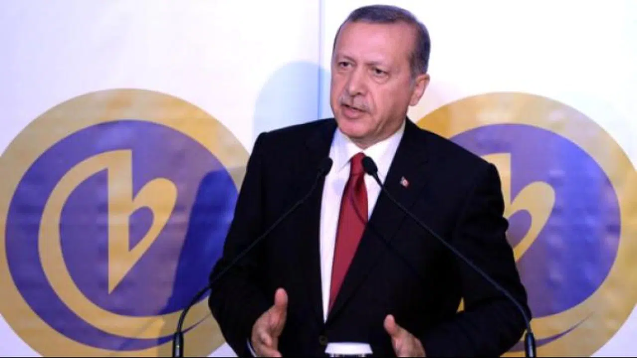 ERDOĞAN BAHÇELİ'YE: UYGUR TÜRKLERİ'NİN OLDUĞU YERE GİTTİNMİ?