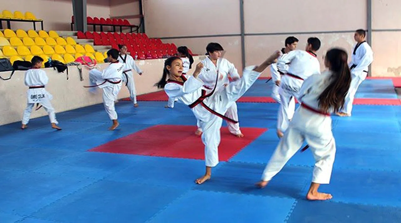 Foça'da Taewondo Kuşak Sınav Heyecanı
