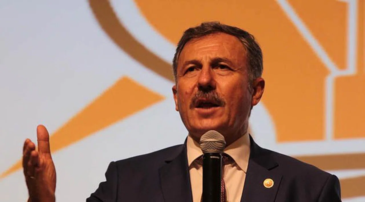 AK Parti'li Özdağ Hayvan Tecavüzüne Cezayı Abartı Buldu