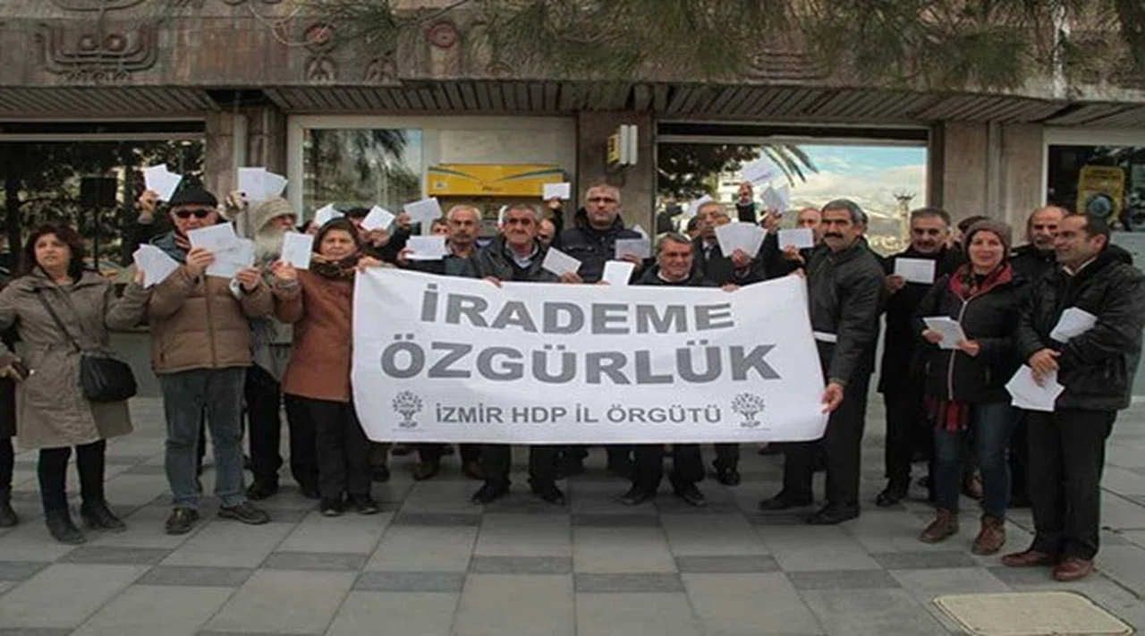 HDP İzmir, Tutuklu Vekillere Yılbaşı Kartı Gönderdi