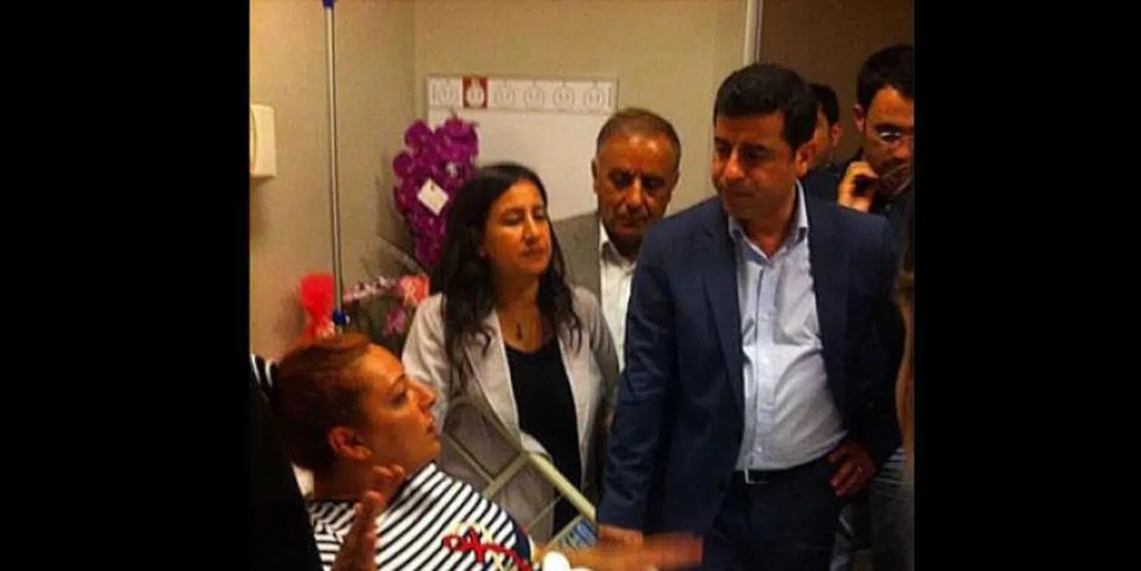 DEMİRTAŞ ALTINTAŞ'I HASTANEDE ZİYARET ETTİ