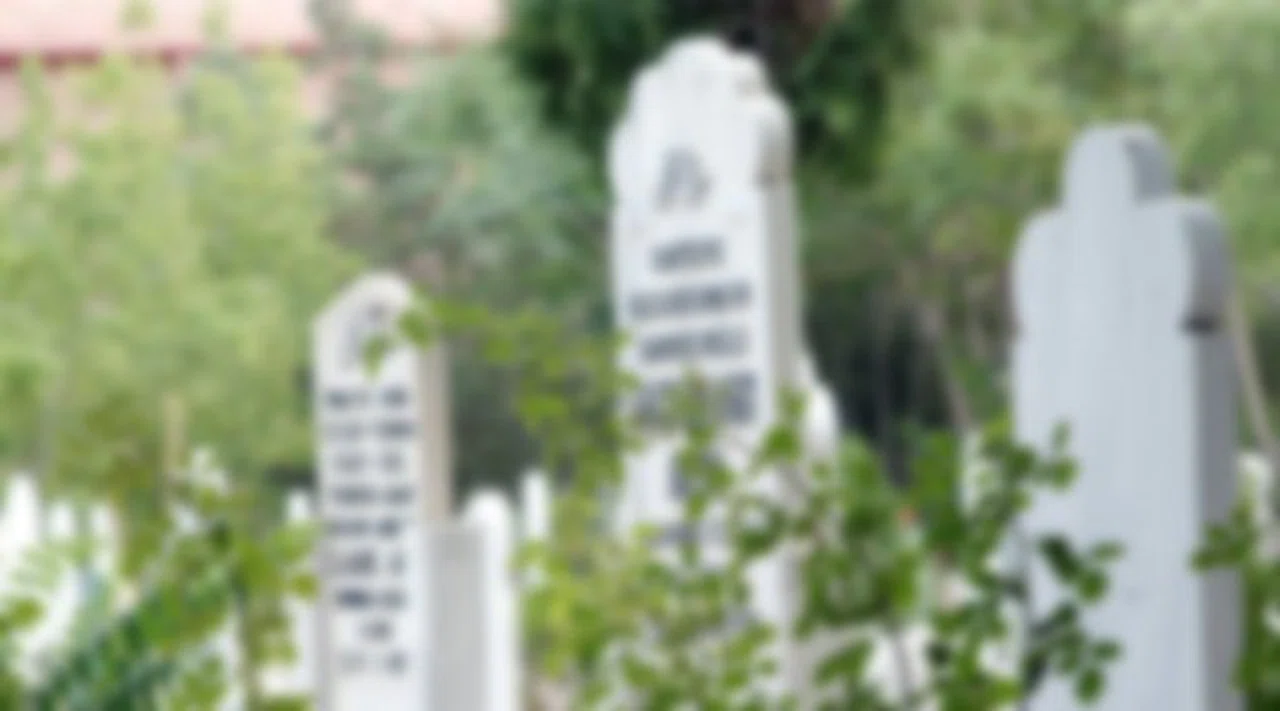 İzmir'e Gömülen Teröristin Cenazesi Başka Bir İle Gönderildi