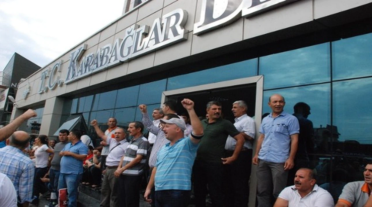 KARABAĞLAR BELEDİYESİ'NDE ''MOBBİNG'' İSYANI